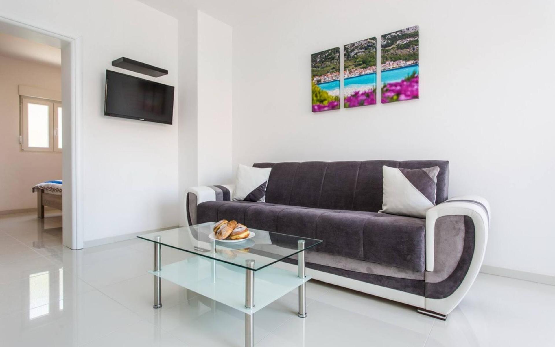 Apartments Bernardeta 1 Baska  Exterior photo