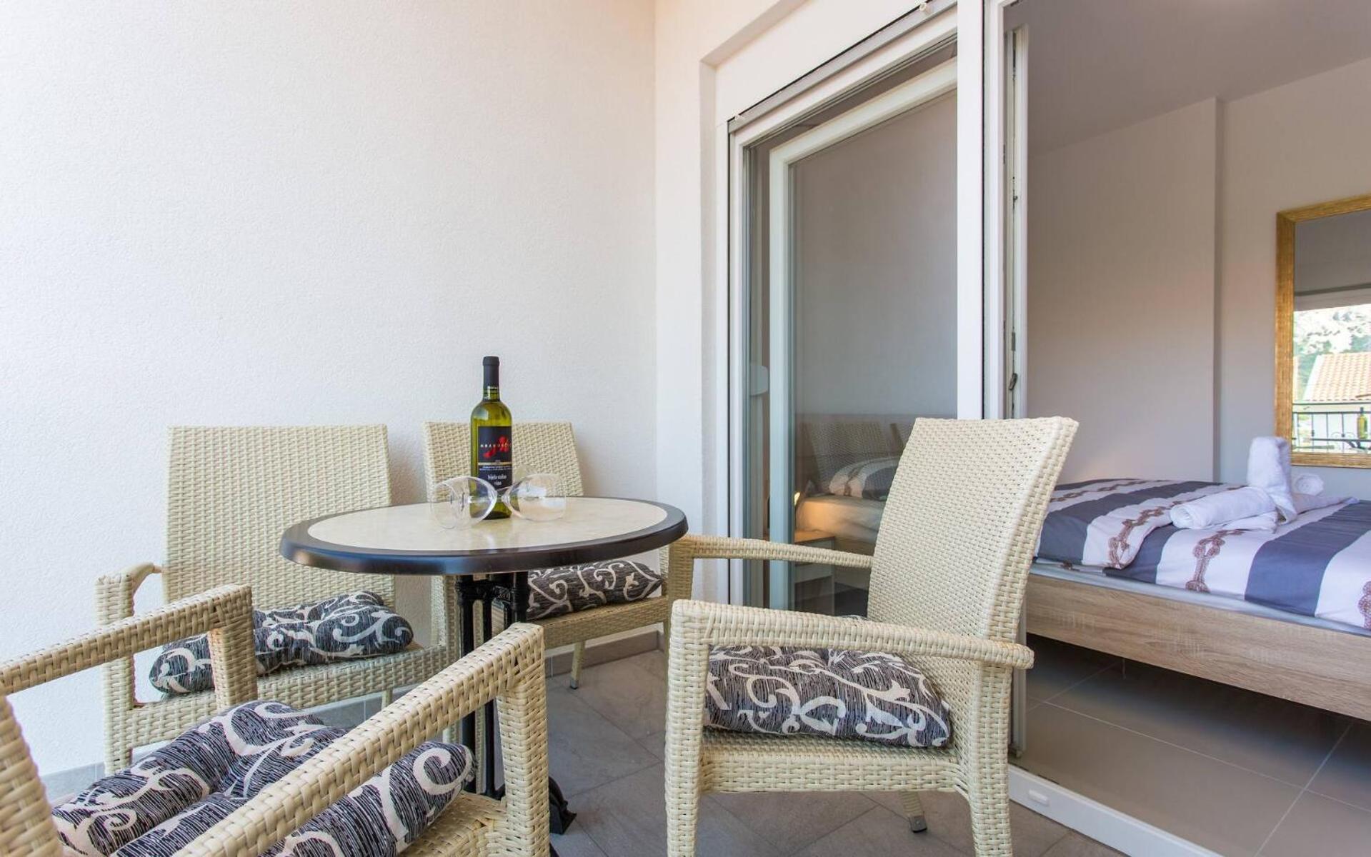 Apartments Bernardeta 1 Baska  Exterior photo
